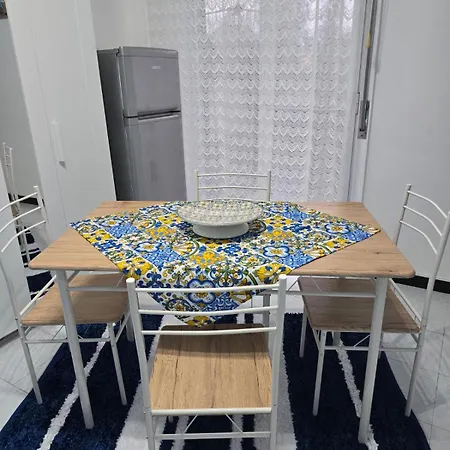 아파트 Destinazione Mare Naxos 지아르디니낙소스